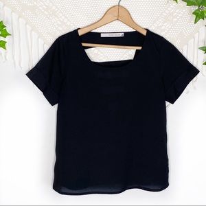 Paper Crane Keyhole Cutout Back Short Sleeve Top